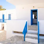 Sunny Getaway In Lia Mykonos